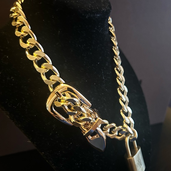 Unbranded gold-tone adjustable choker dangling heart & authentic LV lock #307. - Picture 3 of 11